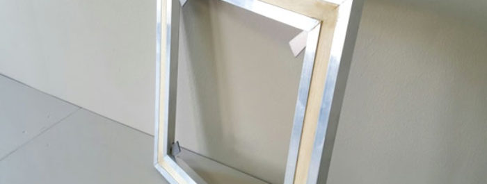 Use of Aluminium as a material for manufacturing stretcher frames